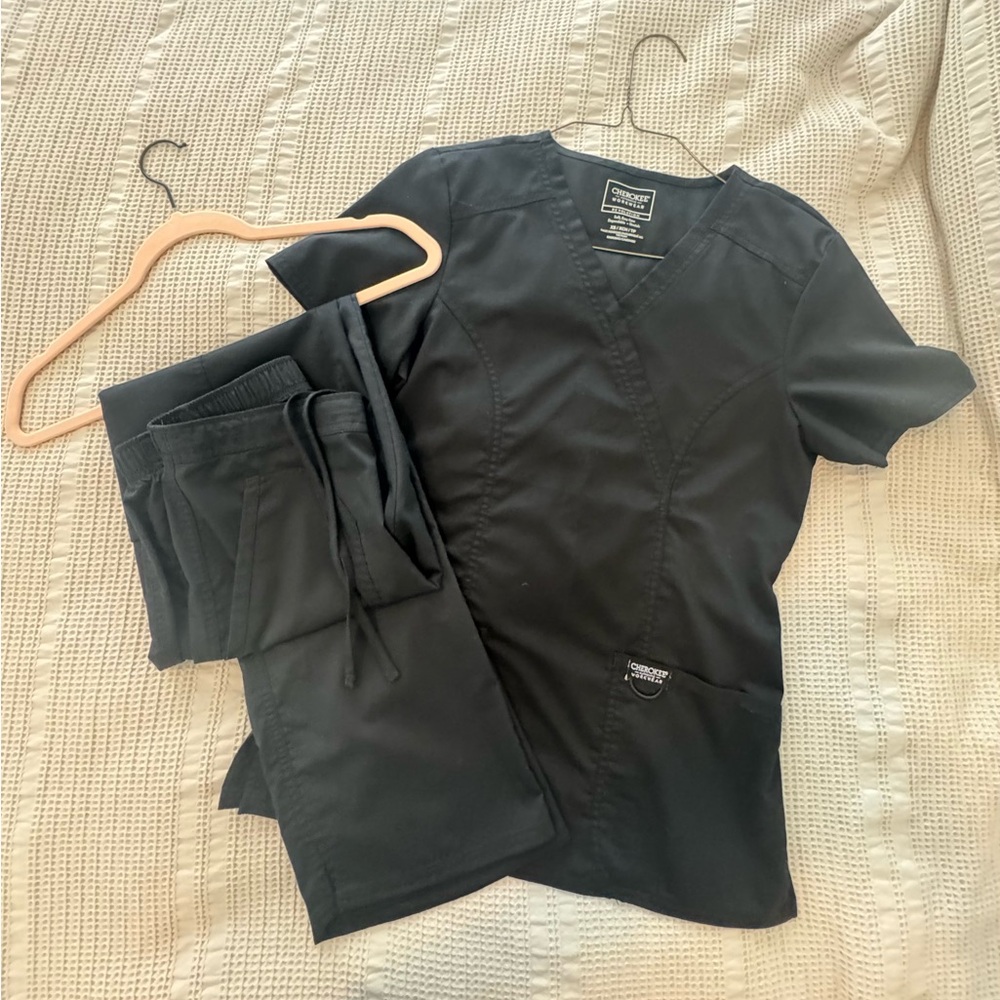 Cherokee women’s scrubs